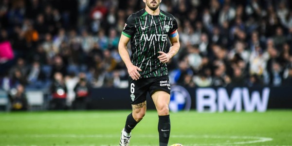 巴尔韦德本赛季联赛表现解析：追平个人西甲单赛季最佳纪录，助力皇马争冠