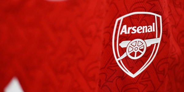 曼联崛起，阿森纳夺冠前景蒙上一层阴影