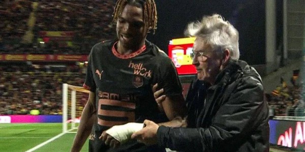 利物浦新援遭遇重伤，瓜迪奥拉未来仍成谜，帕尔默坚定否认离队传闻